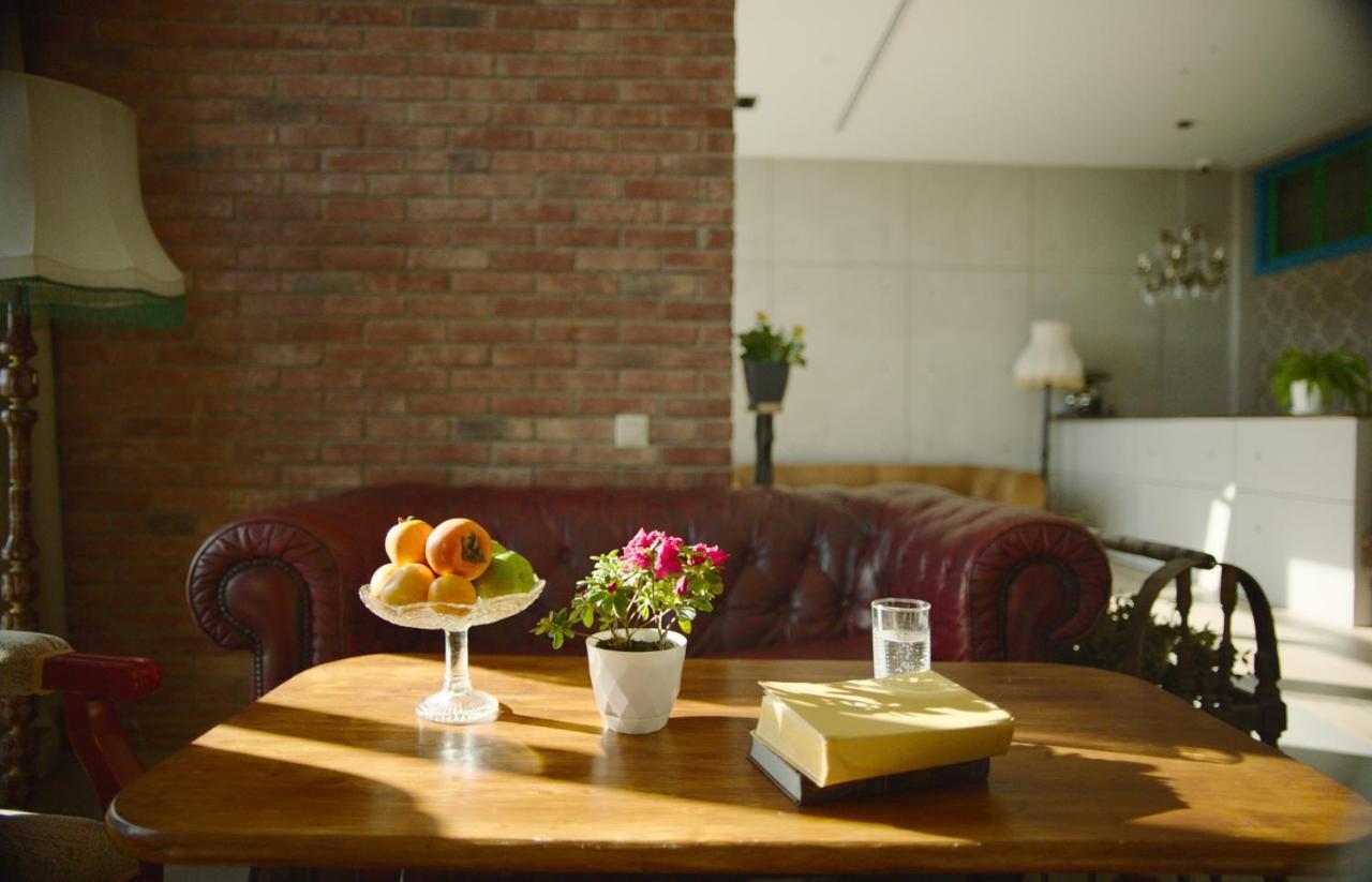 Ati Ambavi Botique Hotel Гудаури Екстериор снимка